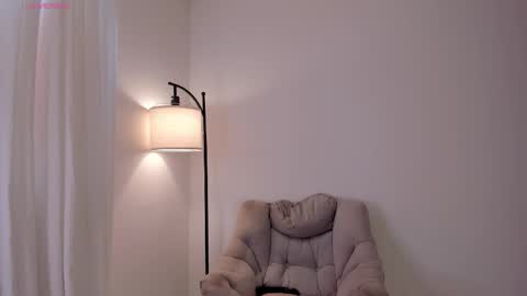 MIA LOVE   online show from January 2026 05:26:02 PM