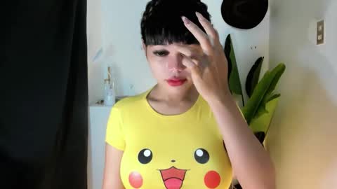 Snapshot of mia_lover9 chatting on May 2026 08:03:02 PM M I A online show from May 2026 08:03:02 PM