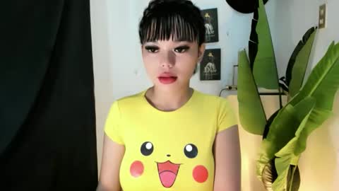 Snapshot of mia_lover9 chatting on May 2026 02:07:02 AM M I A online show from May 2026 02:07:02 AM