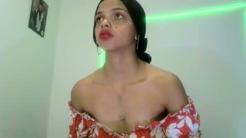 mia lucy 21 online show from September 2025 06:22:01 PM