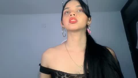 mia lucy 21 online show from June 2026 05:13:02 AM