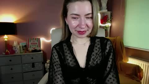 Mia online show from February 2025 10:59:02 AM