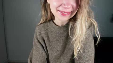 Mia online show from January 2026 07:33:01 AM