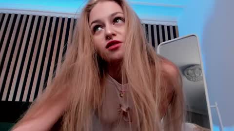 Mia here Appreciate your support online show from February 2025 06:47:02 PM