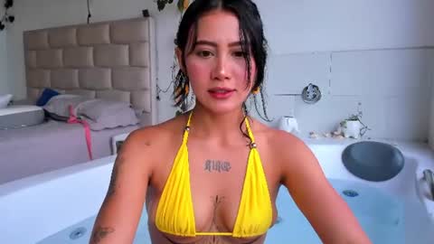 Snapshot of mia_miel69 chatting on June 2026 05:38:02 PM mia_miel69 online show from June 2026 05:38:02 PM