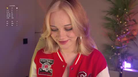 Snapshot of mia_milagros chatting on February 2026 01:47:02 AM mia_milagros online show from February 2026 01:47:02 AM