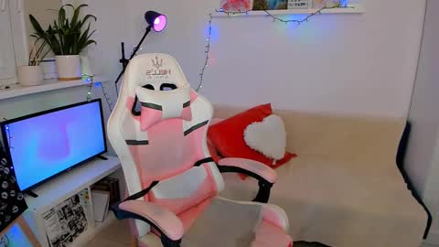 Snapshot of mia_mintz chatting on March 2025 05:20:02 AM Mia online show from March 2025 05:20:02 AM