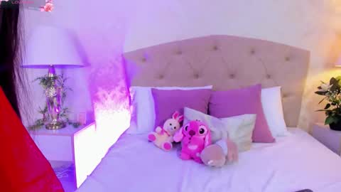 mia montess online show from March 2026 01:07:02 PM