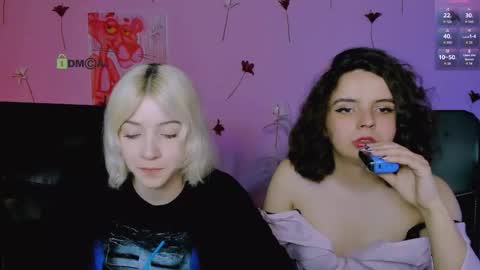 mia_mooon_ online show from May 2026 07:20:01 PM