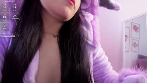 MIA online show from October 2025 01:13:01 PM