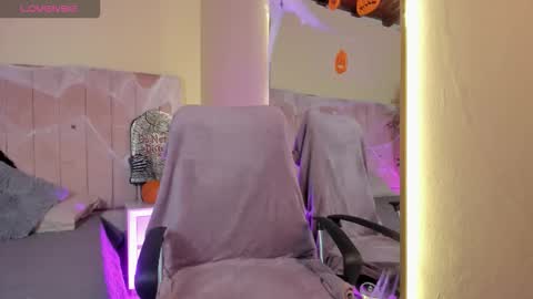 mia_mtnz02 online show from October 2025 11:07:01 PM