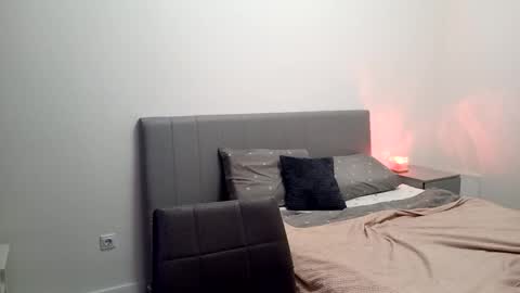 Mia online show from March 2026 11:14:01 AM