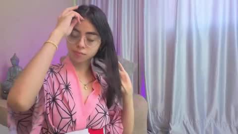 Snapshot of mia_naive chatting on June 2026 12:20:01 PM Mia online show from June 2026 12:20:01 PM