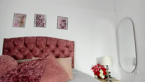mia_nova5 online show from June 2026 12:17:01 PM