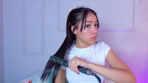 Snapshot of mia_oconner chatting on October 2025 07:42:02 PM mia_oconner online show from October 2025 07:42:02 PM