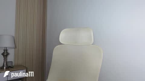 Snapshot of mia_paulina chatting on December 2025 03:36:01 AM Instagram Nelyiramirez online show from December 2025 03:36:01 AM