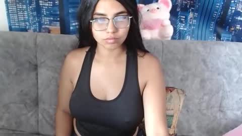 Snapshot of mia_peyton chatting on April 2026 06:05:02 PM Mia online show from April 2026 06:05:02 PM
