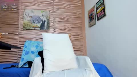 Snapshot of mia_pineda chatting on November 2025 10:29:01 AM Mariana online show from November 2025 10:29:01 AM