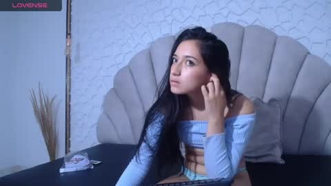 mia_prince_ online show from April 2026 06:24:02 PM