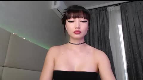 Mia Rie online show from April 2026 04:42:01 AM