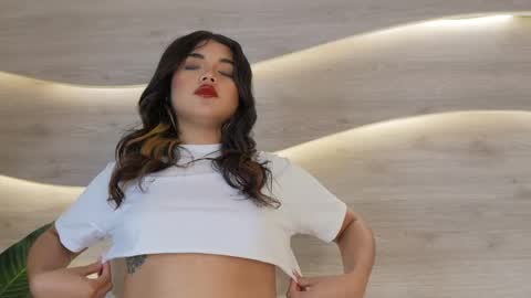 mia_rosalie online show from May 2026 07:53:02 PM