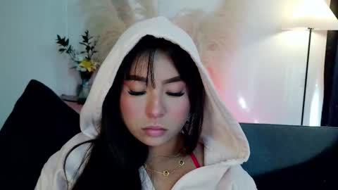 Mia online show from February 2026 09:08:02 PM