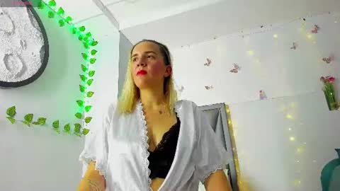 mia_salome23 online show from June 2026 01:53:02 PM