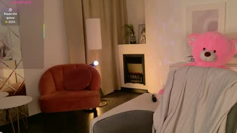 Mia online show from May 2026 06:30:01 AM