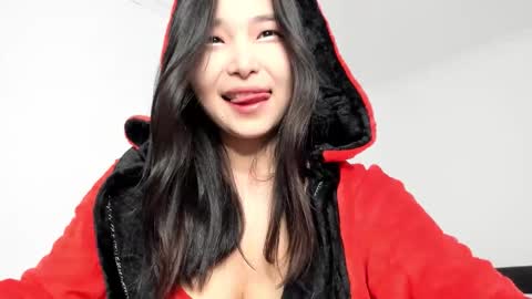  Your Soyun  online show from November 2025 05:03:02 PM