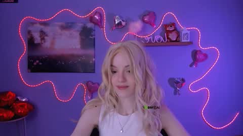 mia_starrr_ online show from February 2026 07:56:01 PM