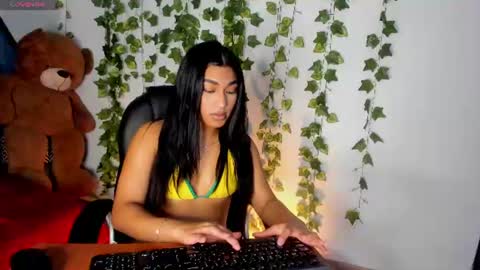 Snapshot of mia_stella_ chatting on June 2026 09:41:01 PM Mia online show from June 2026 09:41:01 PM