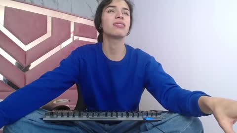 mia_swift_ch online show from October 2025 03:24:01 PM