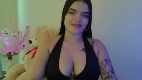 mia_thopsom online show from February 2026 02:57:01 PM