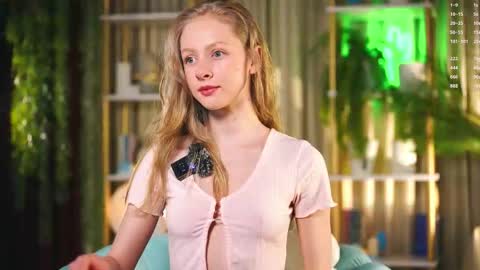 Mia online show from February 2026 04:27:02 PM