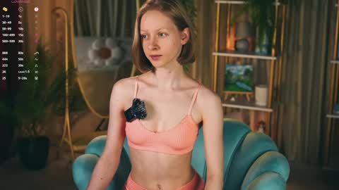 Snapshot of mia_vebes chatting on May 2026 01:37:01 PM Mia online show from May 2026 01:37:01 PM
