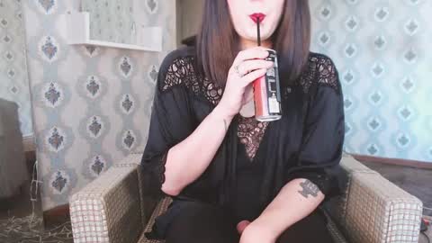 Snapshot of mia_wallase chatting on May 2026 04:19:01 AM mia_wallase online show from May 2026 04:19:01 AM