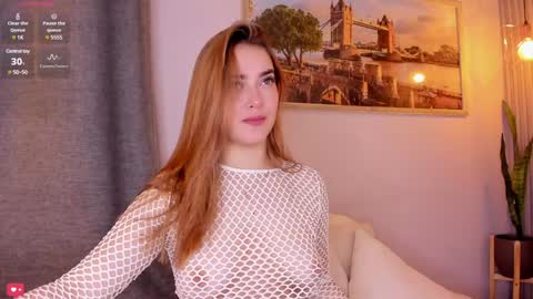 Snapshot of mia_white11 chatting on December 2024 12:50:02 PM Mia White online show from December 2024 12:50:02 PM