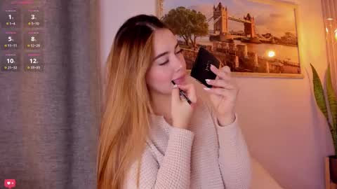 Snapshot of mia_white11 chatting on February 2025 12:54:01 PM Mia White online show from February 2025 12:54:01 PM