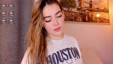 Snapshot of mia_white11 chatting on March 2025 12:30:02 PM Mia White online show from March 2025 12:30:02 PM