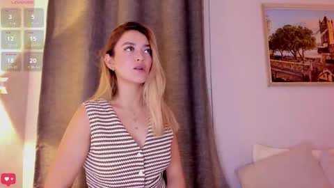 Mia White  online show from October 2025 01:01:02 PM