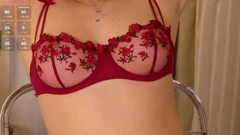 Mia White  online show from June 2026 12:31:02 PM