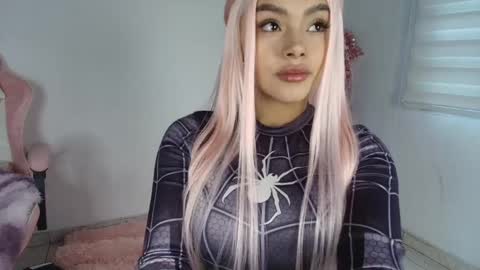 Snapshot of mia_zafir chatting on May 2026 08:16:01 PM mia_zafir online show from May 2026 08:16:01 PM