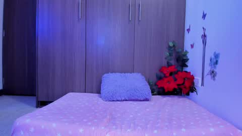 Snapshot of miaa_06 chatting on December 2024 01:22:01 AM mia nicolle online show from December 2024 01:22:01 AM