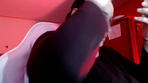 Snapshot of miaabrownn chatting on September 2025 11:06:02 PM MIA online show from September 2025 11:06:02 PM