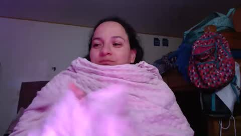 Snapshot of miaabrownn chatting on May 2026 05:35:02 AM MIA online show from May 2026 05:35:02 AM