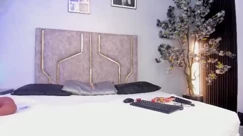 miaakittyy online show from July 2026 11:41:01 AM