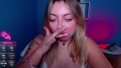 Snapshot of miaawild chatting on December 2024 11:24:02 AM Andrea online show from December 2024 11:24:02 AM