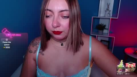 Snapshot of miaawild chatting on December 2024 07:14:01 PM Andrea online show from December 2024 07:14:01 PM