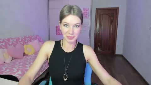 Mia online show from June 2026 04:26:02 AM