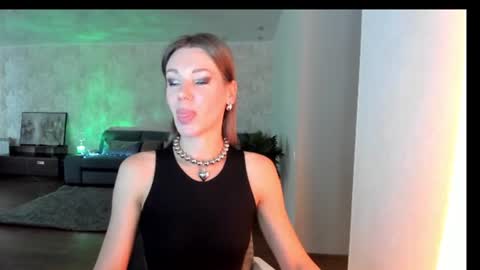 Mia online show from July 2026 04:30:02 AM